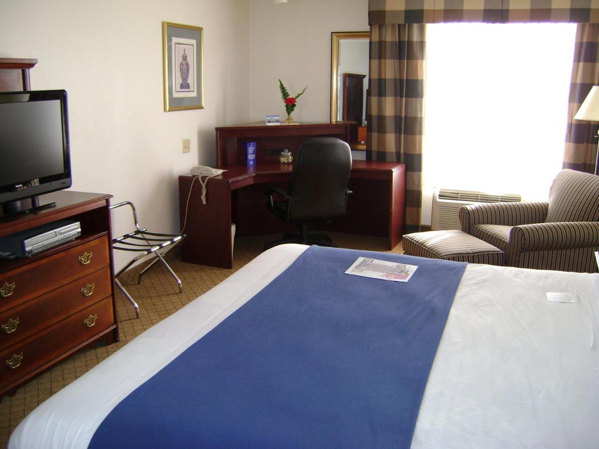 Holiday Inn Express & Suites Alliance By Ihg Kültér fotó