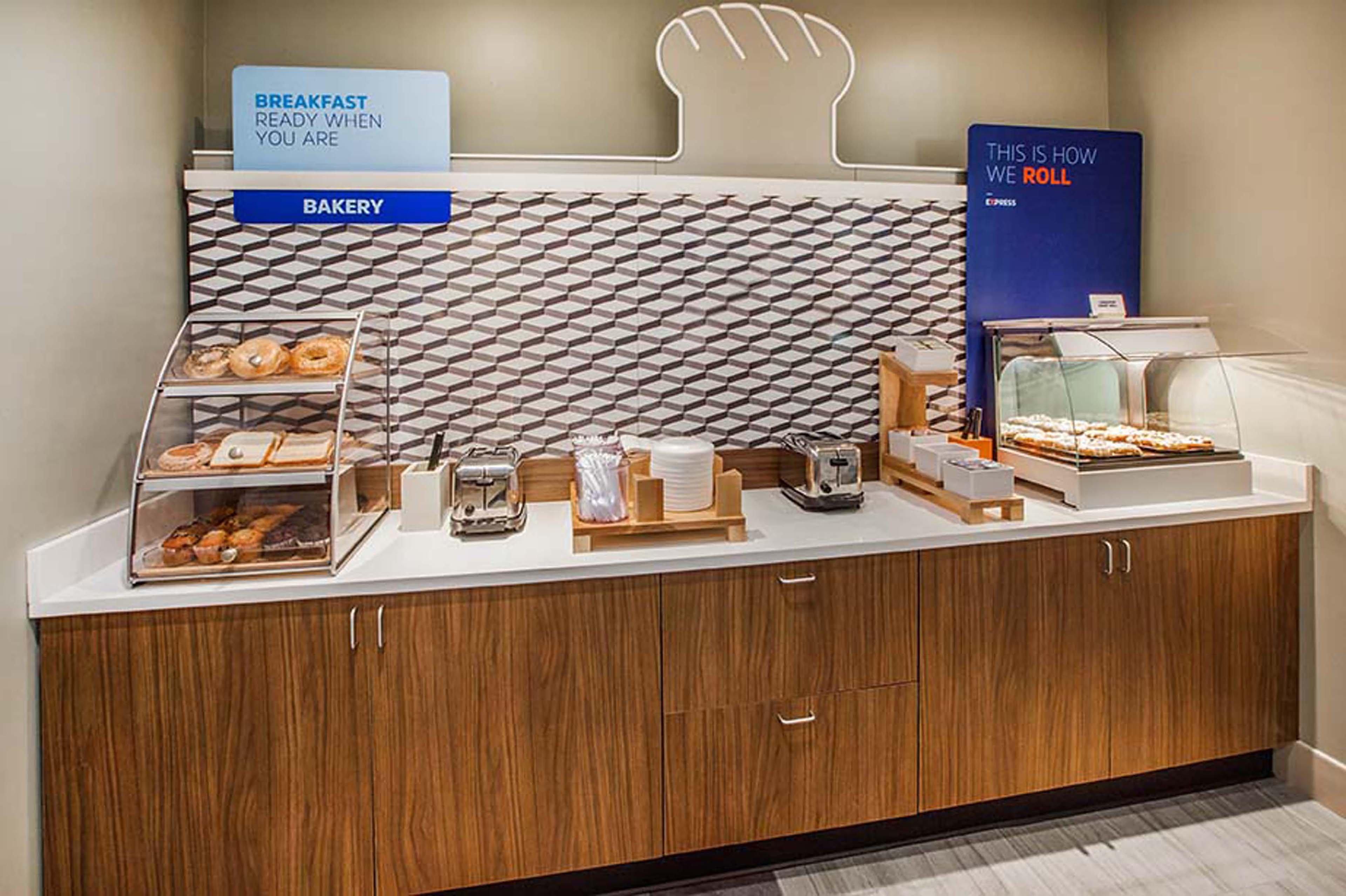 Holiday Inn Express & Suites Alliance By Ihg Kültér fotó