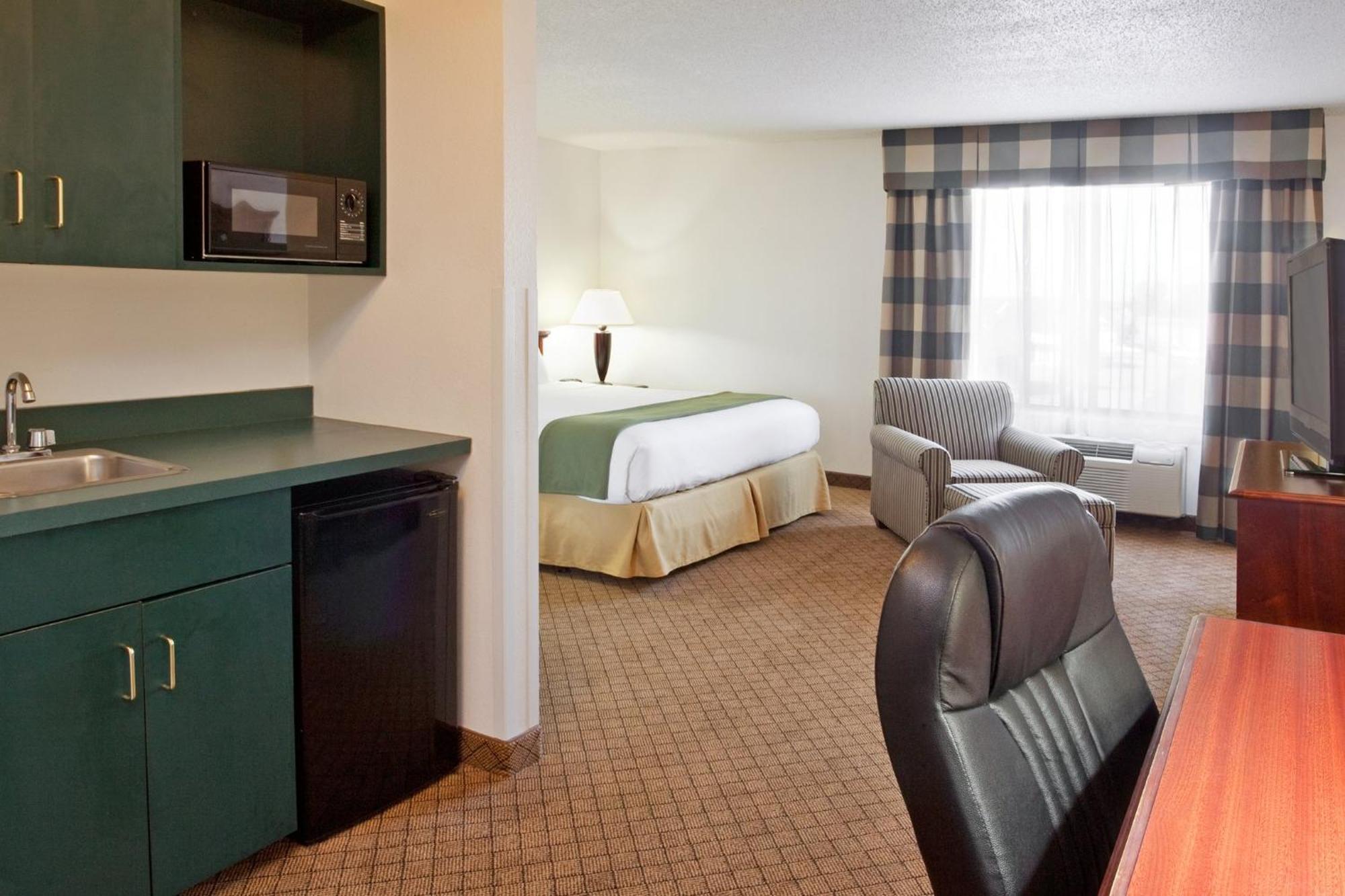 Holiday Inn Express & Suites Alliance By Ihg Kültér fotó
