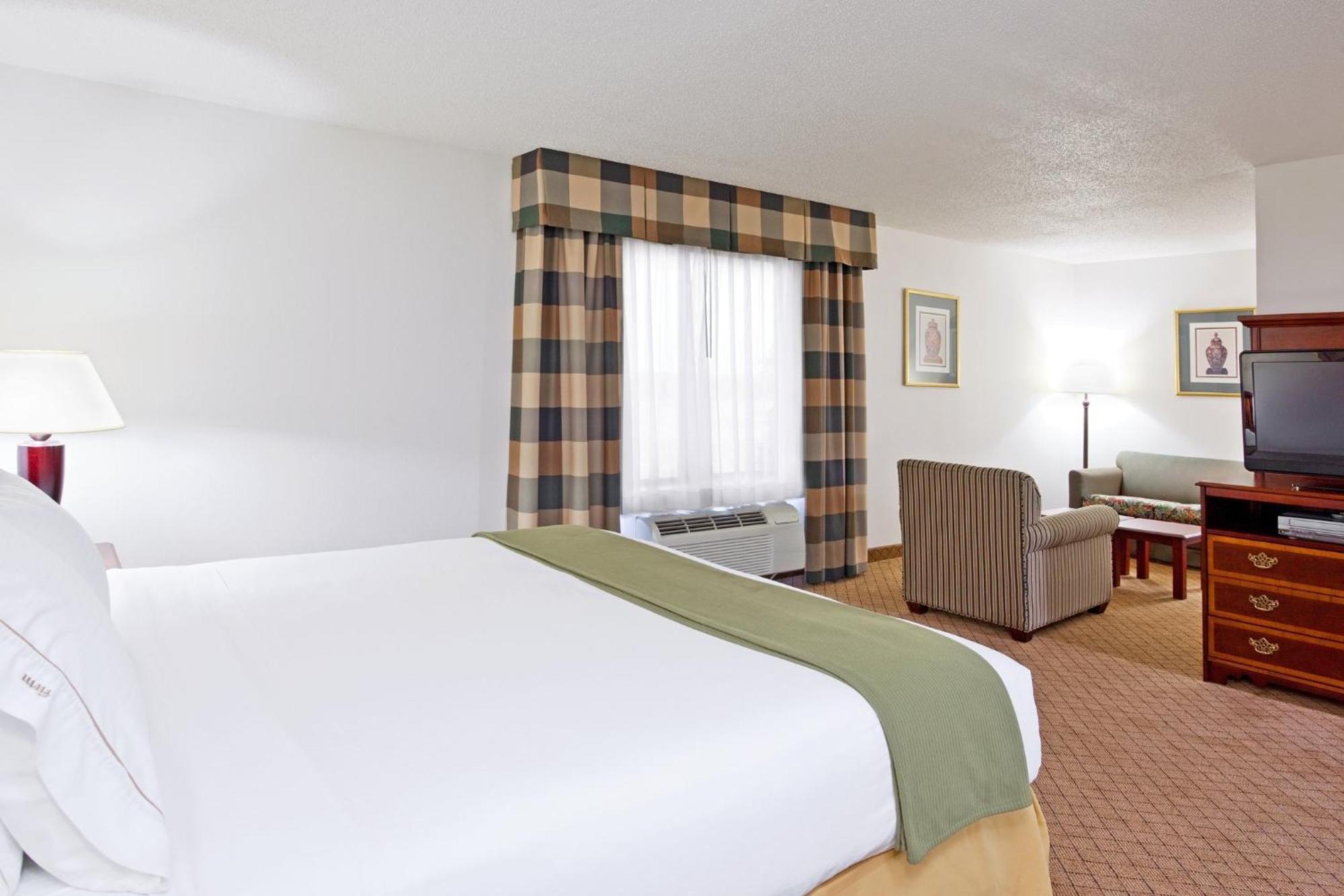 Holiday Inn Express & Suites Alliance By Ihg Kültér fotó