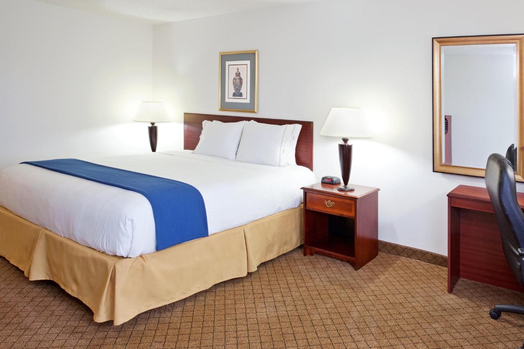 Holiday Inn Express & Suites Alliance By Ihg Kültér fotó