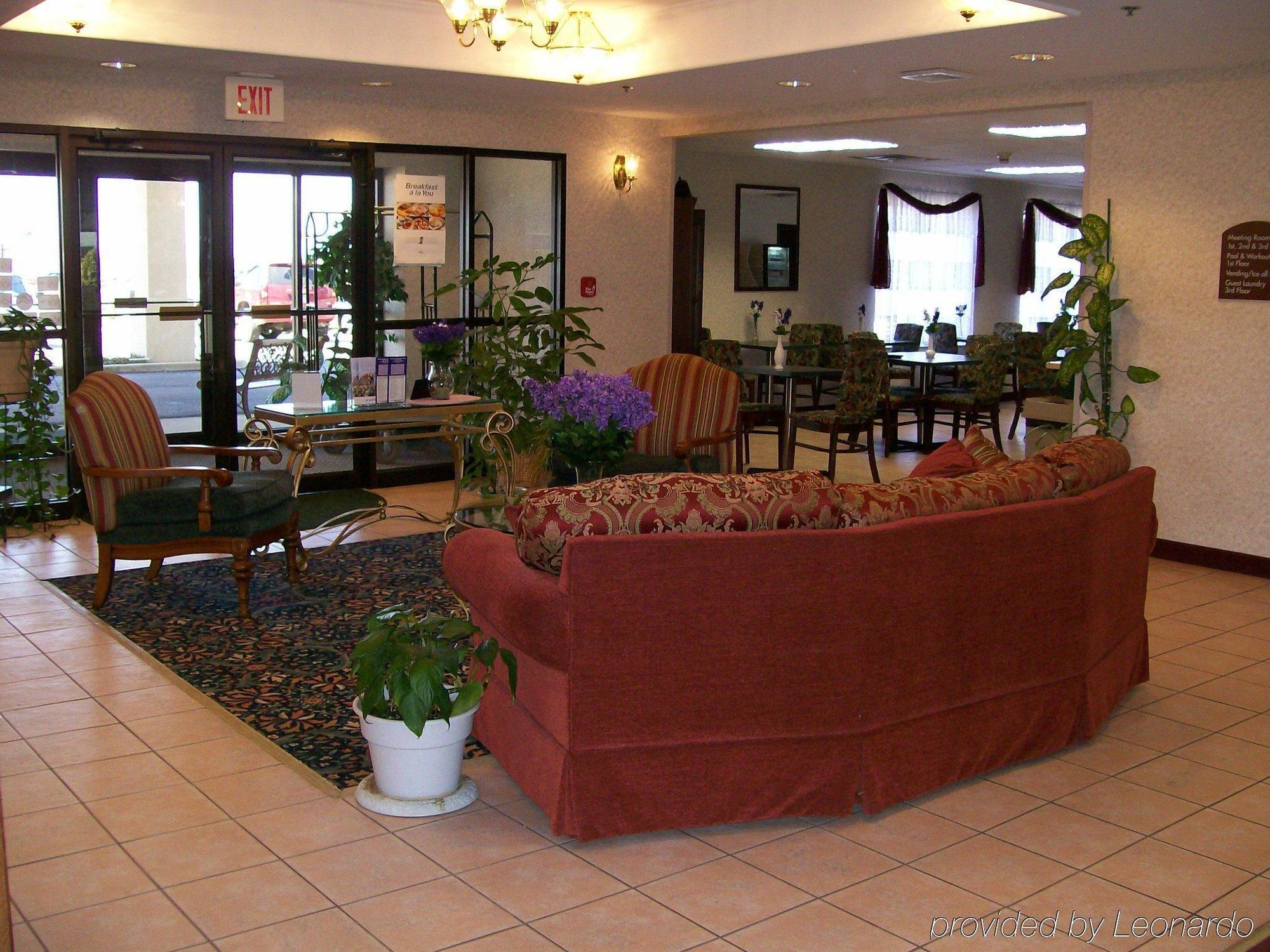 Holiday Inn Express & Suites Alliance By Ihg Beltér fotó
